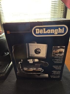 DeLonghi Ec155  Black Espresso and Cappuccino Machine
